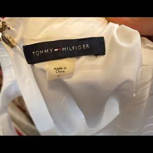 White sleeveless dress